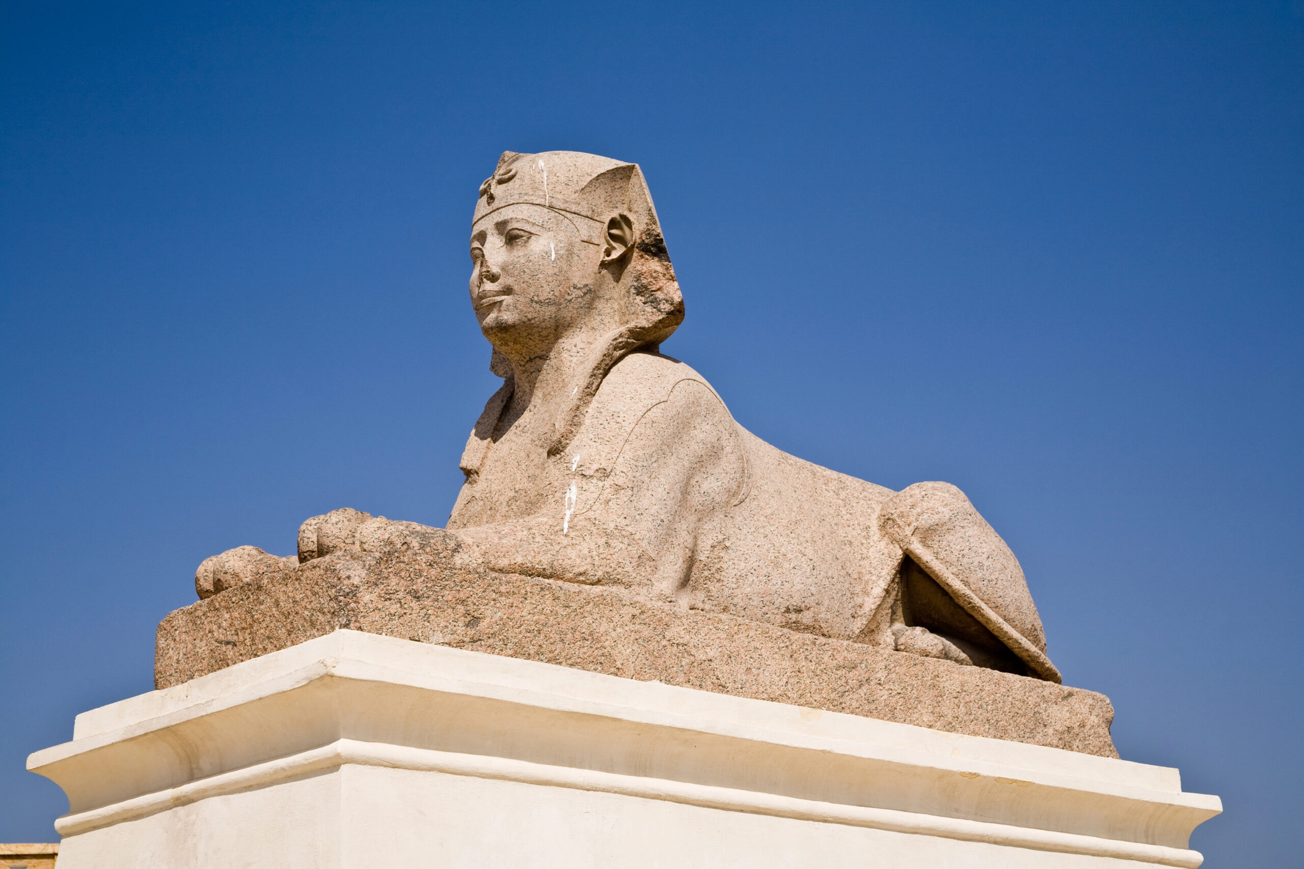 >了解埃及使用的貨幣：旅行者和投資者指南